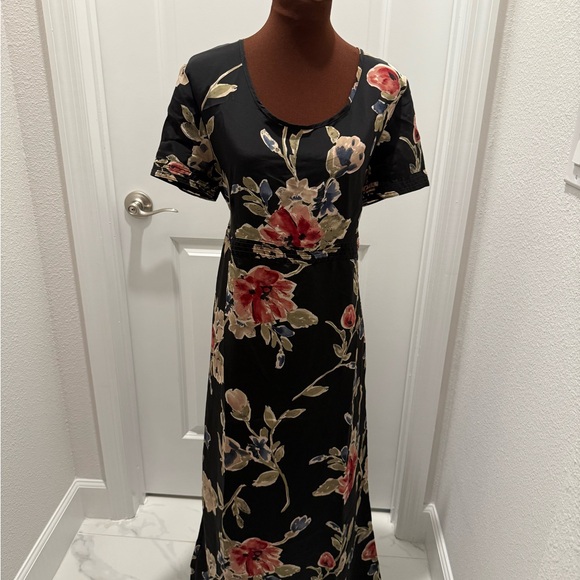 Motherhood Maternity Black Floral Maxi Dress - Picture 1 of 5